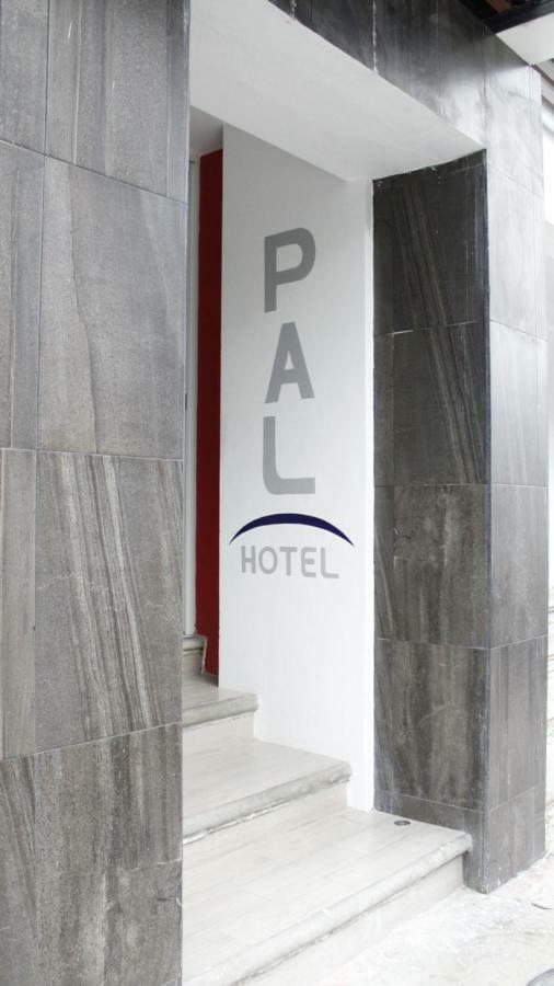 Pal